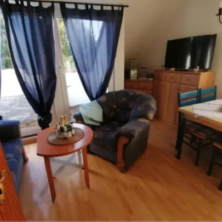 Entennest Apartment *